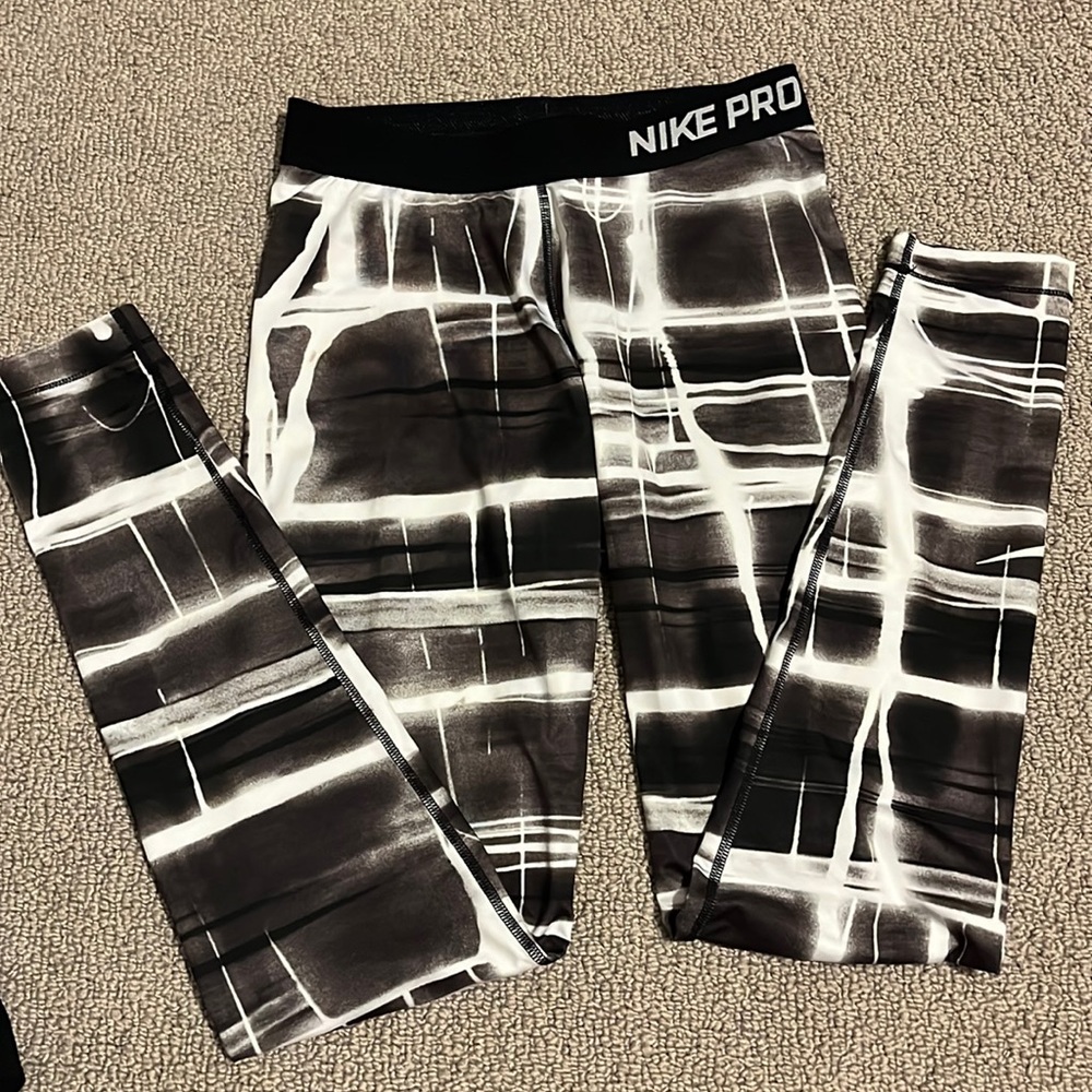 Nike pro leggings